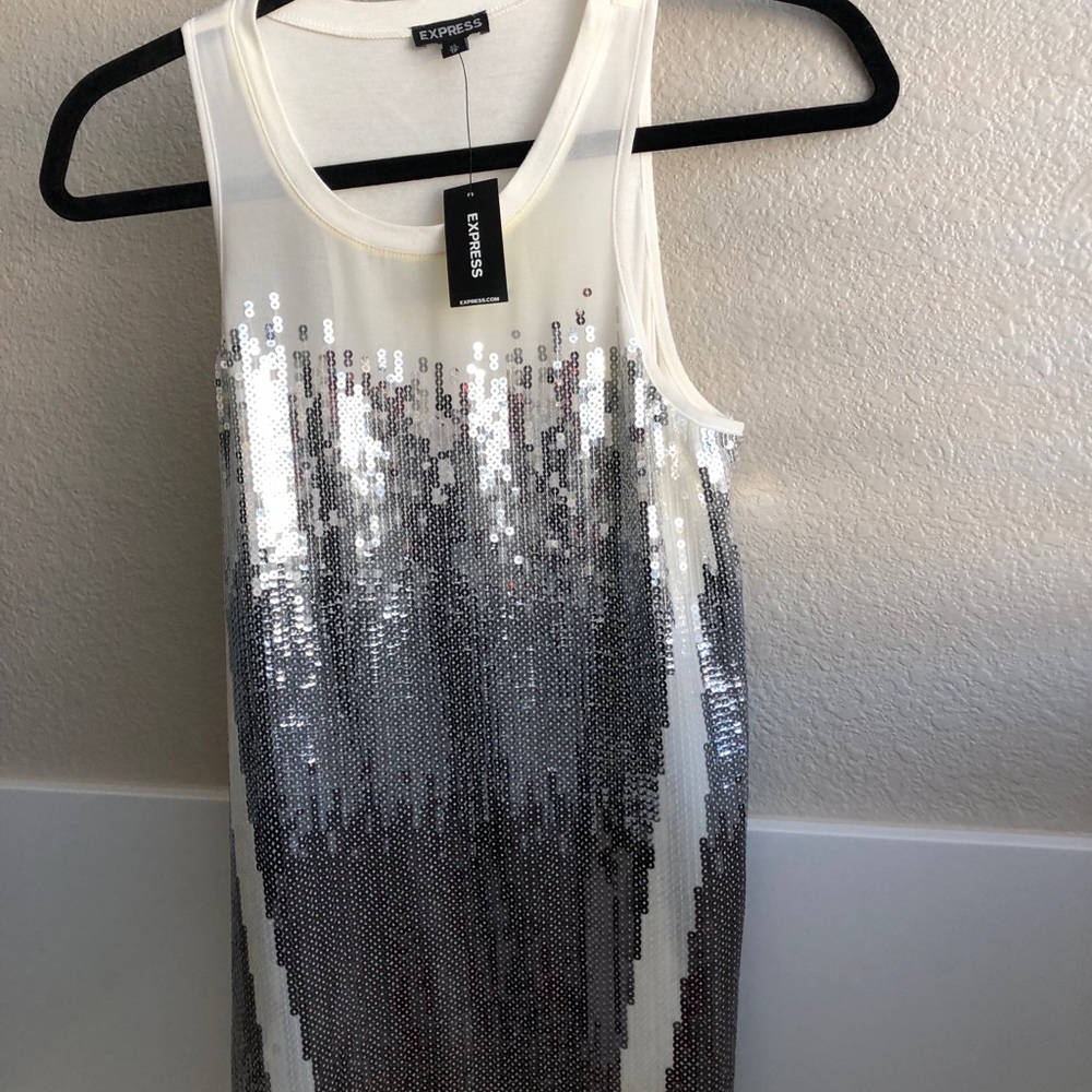 Off white tank top with sequin